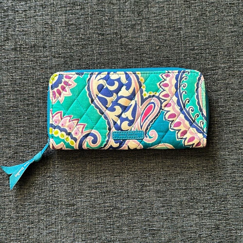 Vera Bradley Women’s Accordion Wallet
